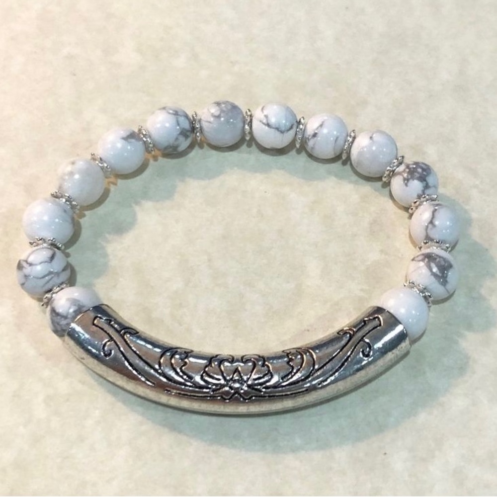 New Howlite bracelet